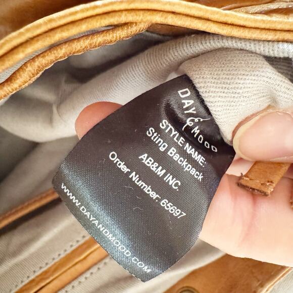 Day & Mood Genuine Leather Sting Backpack Brown - Picture 5 of 9